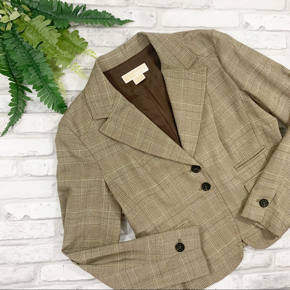 Michael Kors • Tan & Brown Plaid Blazer Size 8